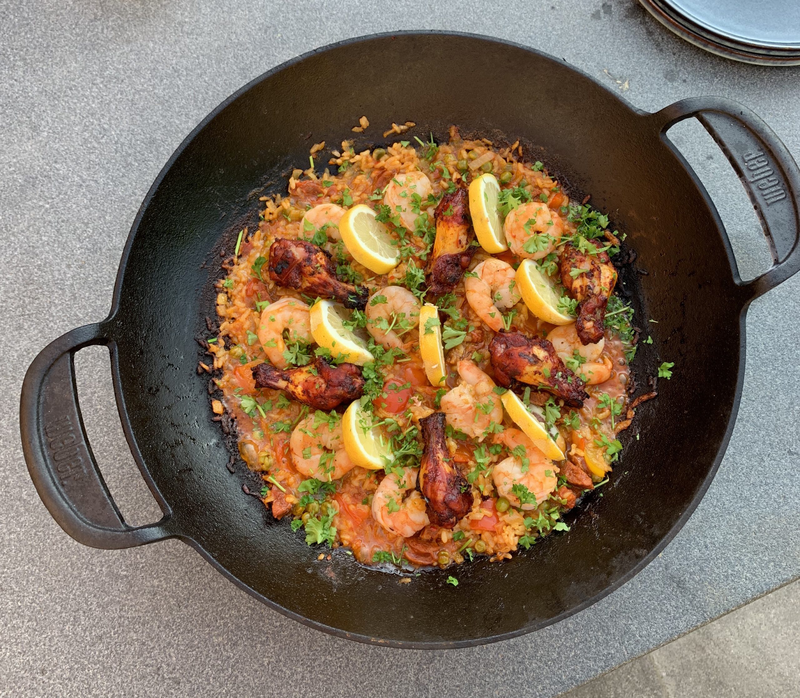 meteoor Misleidend solide Paella van de barbecue met chorizo, gamba's en kip - Recepten Ninja